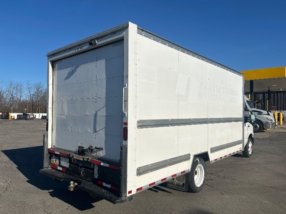 Light Duty Box Truck-Light and Medium Duty Trucks-Ford-2022-E350-Zelienople-PA-74,788\n\t\tmiles-$ 32,750 - Image 12