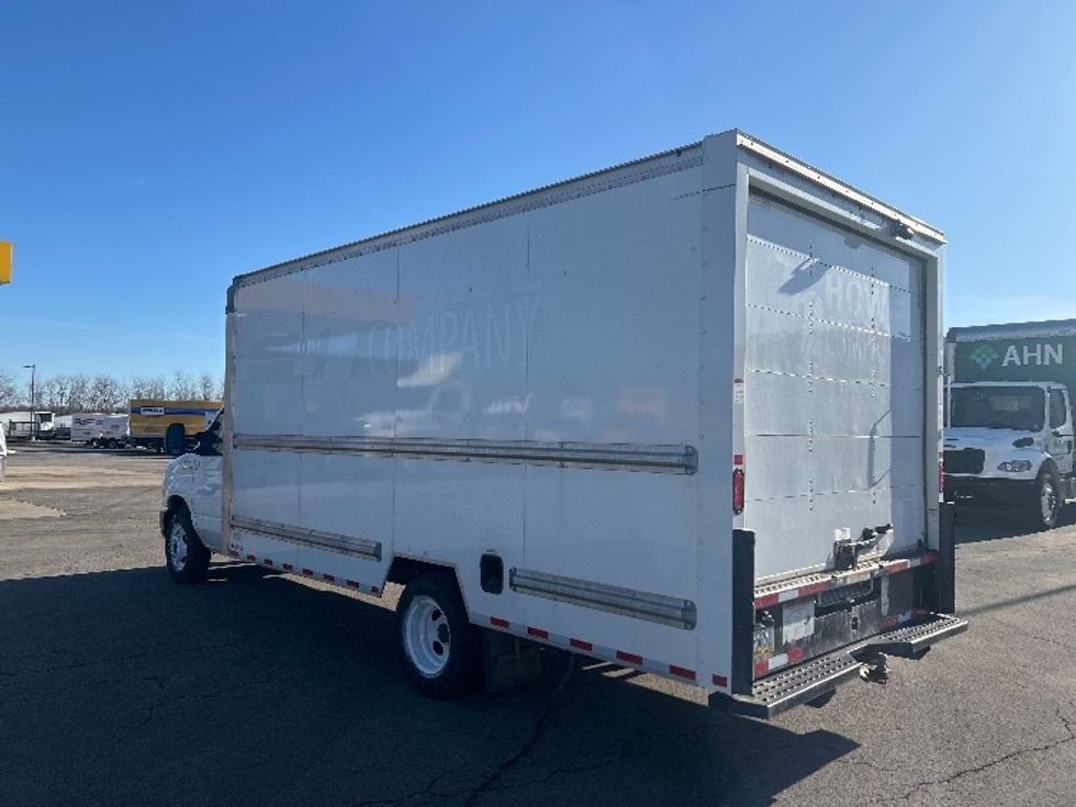 Light Duty Box Truck-Light and Medium Duty Trucks-Ford-2022-E350-Zelienople-PA-74,788\n\t\tmiles-$ 32,750 - Image 6