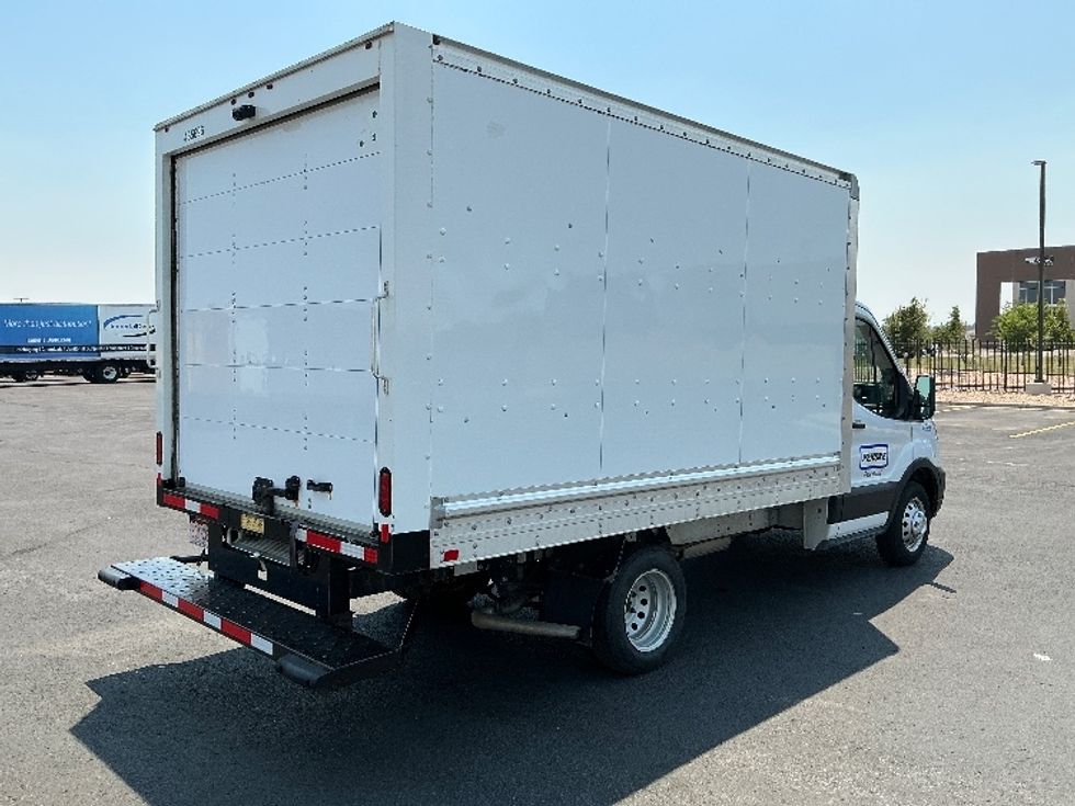 Light Duty Box Truck-Light and Medium Duty Trucks-Ford-2022-Transit 350-Aurora-CO-80,886\n\t\tmiles-$ 32,750 - Image 13