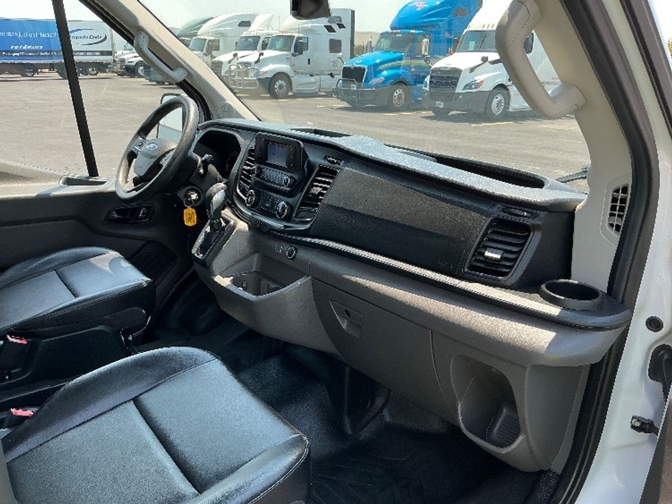 Light Duty Box Truck-Light and Medium Duty Trucks-Ford-2022-Transit 350-Aurora-CO-80,886\n\t\tmiles-$ 32,750 - Image 21