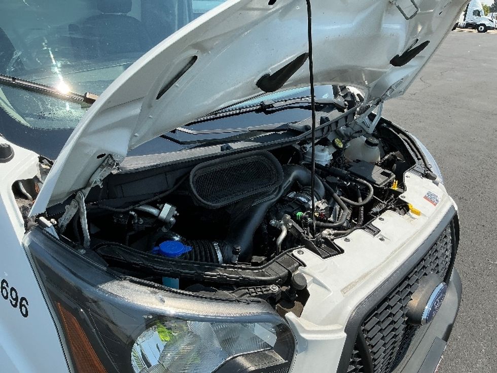 Light Duty Box Truck-Light and Medium Duty Trucks-Ford-2022-Transit 350-Aurora-CO-80,886\n\t\tmiles-$ 32,750 - Image 24