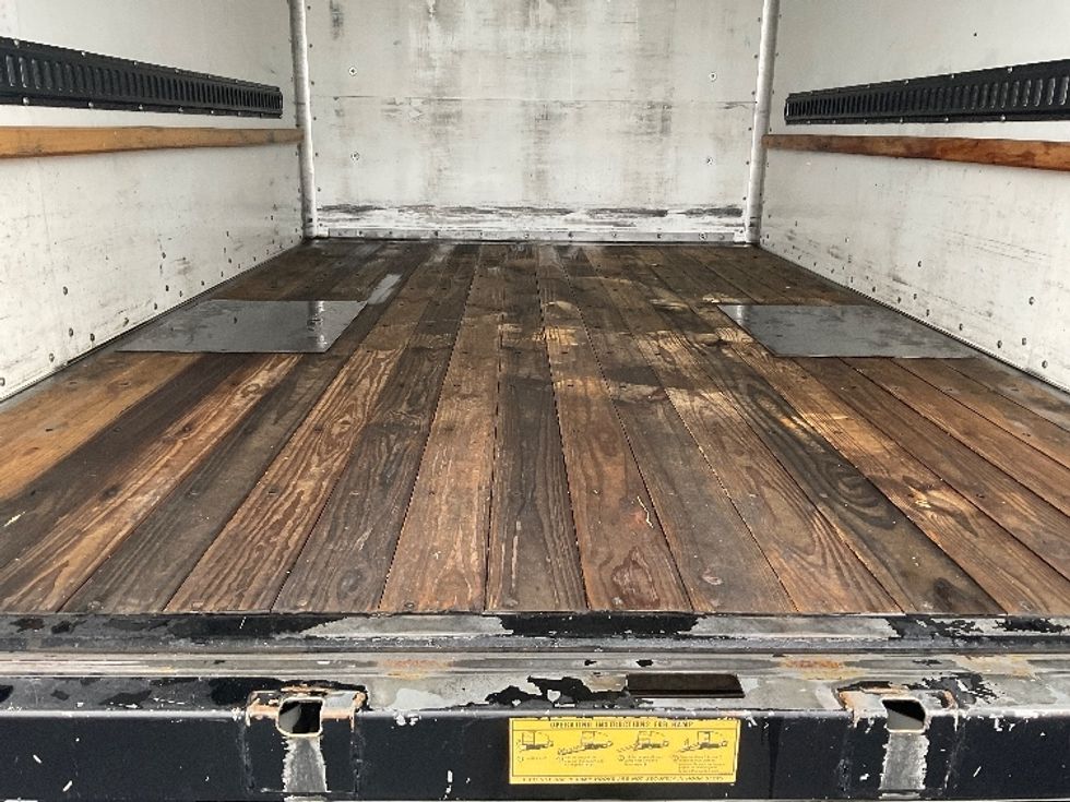 Light Duty Box Truck-Light and Medium Duty Trucks-Ford-2022-Transit 350-Boise-ID-121,253\n\t\tmiles-$ 24,000 - Image 10