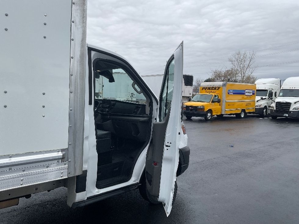 Light Duty Box Truck-Light and Medium Duty Trucks-Ford-2022-Transit 350-Boise-ID-121,253\n\t\tmiles-$ 24,000 - Image 20