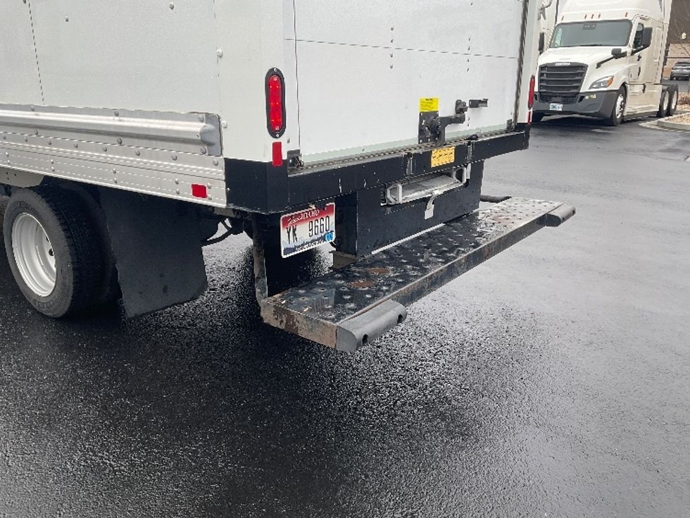 Light Duty Box Truck-Light and Medium Duty Trucks-Ford-2022-Transit 350-Boise-ID-121,253\n\t\tmiles-$ 24,000 - Image 25