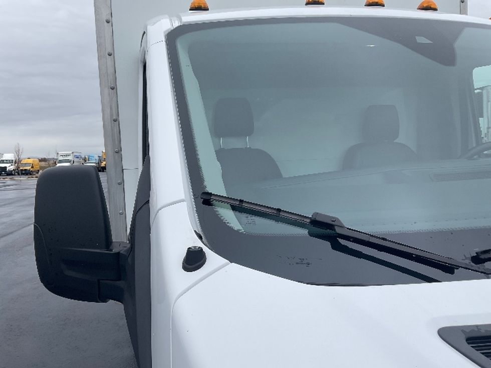 Light Duty Box Truck-Light and Medium Duty Trucks-Ford-2022-Transit 350-Boise-ID-121,253\n\t\tmiles-$ 24,000 - Image 28