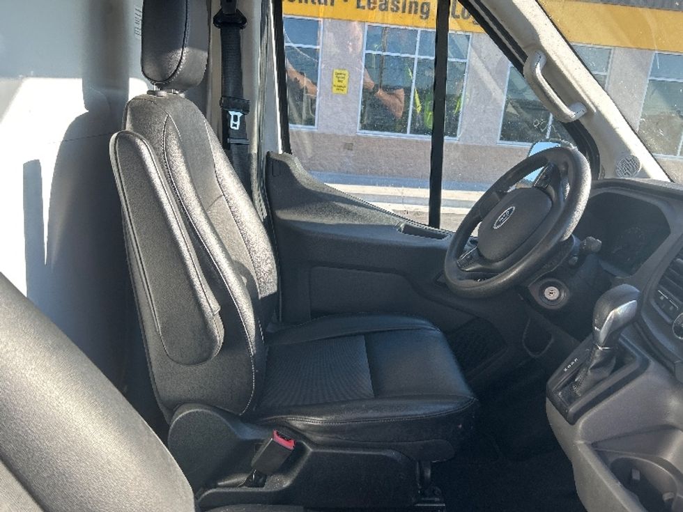 Light Duty Box Truck-Light and Medium Duty Trucks-Ford-2022-Transit 350-Boise-ID-78,316\n\t\tmiles-$ 30,500 - Image 22
