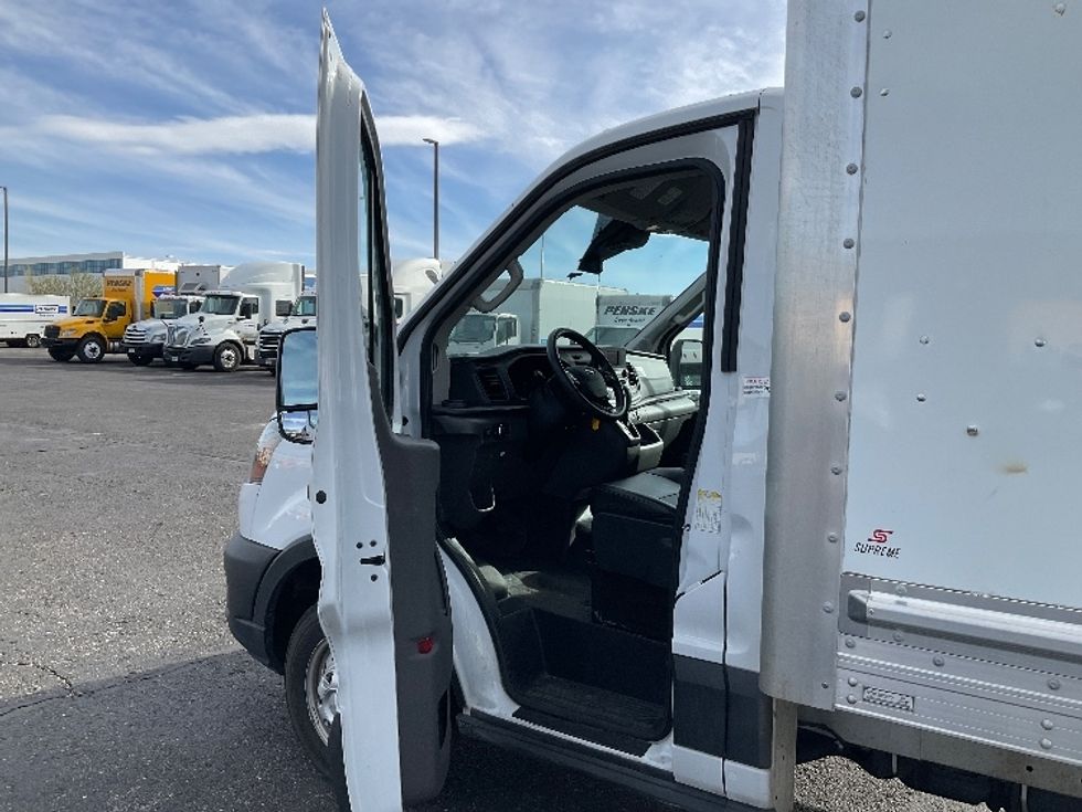 Light Duty Box Truck-Light and Medium Duty Trucks-Ford-2022-Transit 350-Colorado Springs-CO-87,334\n\t\tmiles-$ 33,250 - Image 16