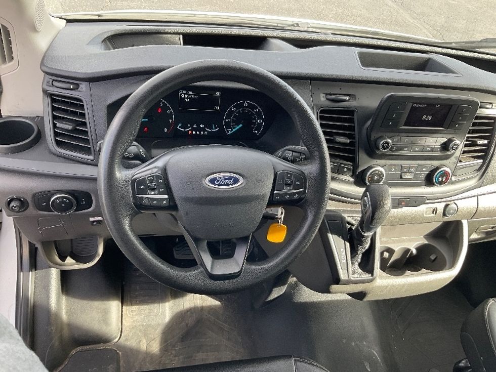 Light Duty Box Truck-Light and Medium Duty Trucks-Ford-2022-Transit 350-Colorado Springs-CO-87,334\n\t\tmiles-$ 33,250 - Image 18