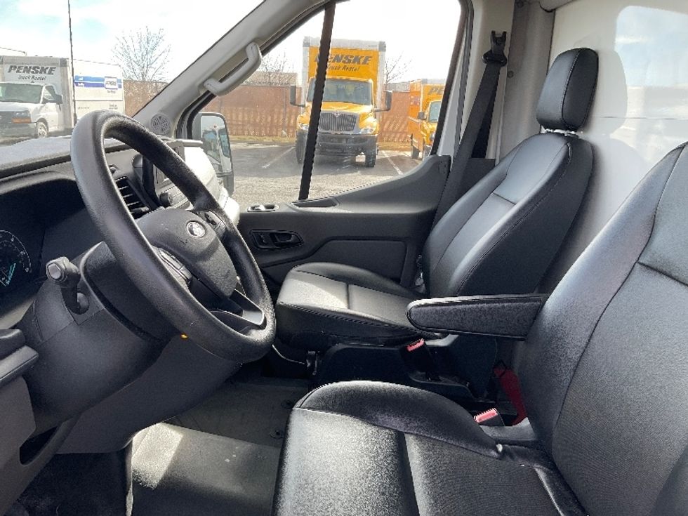 Light Duty Box Truck-Light and Medium Duty Trucks-Ford-2022-Transit 350-Colorado Springs-CO-87,334\n\t\tmiles-$ 33,250 - Image 19