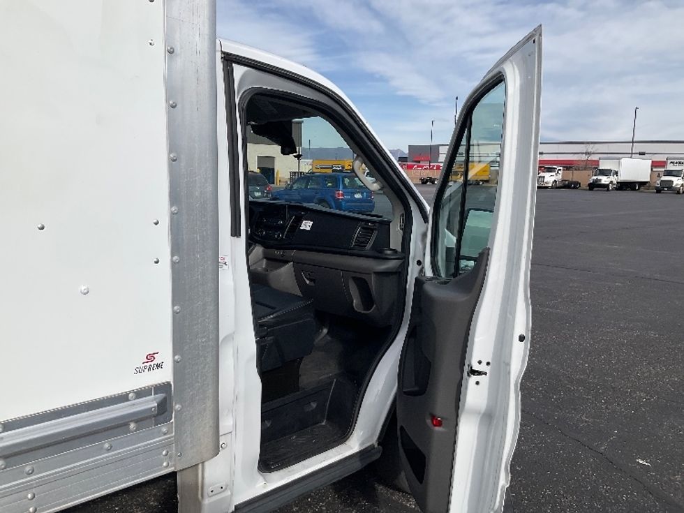 Light Duty Box Truck-Light and Medium Duty Trucks-Ford-2022-Transit 350-Colorado Springs-CO-87,334\n\t\tmiles-$ 33,250 - Image 20