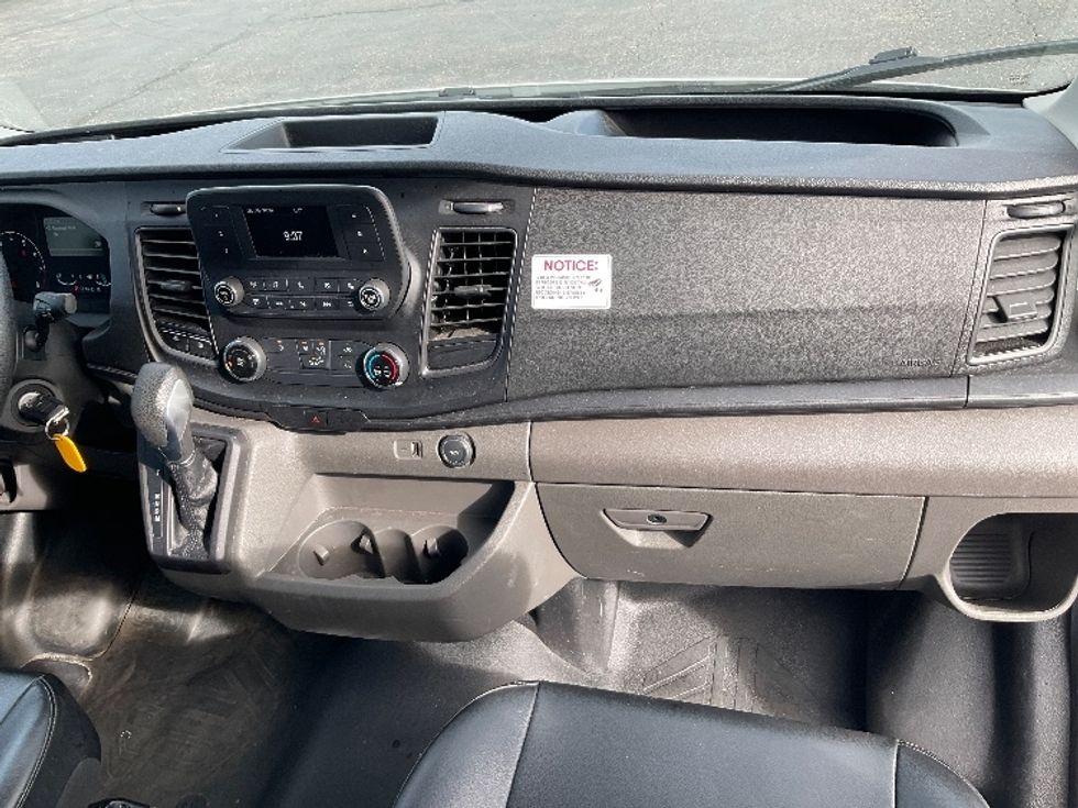 Light Duty Box Truck-Light and Medium Duty Trucks-Ford-2022-Transit 350-Colorado Springs-CO-87,334\n\t\tmiles-$ 33,250 - Image 21