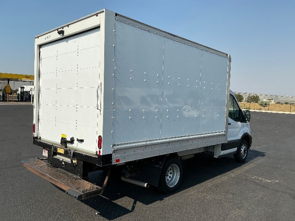 Light Duty Box Truck-Light and Medium Duty Trucks-Ford-2022-Transit 350-Denver-CO-79,555\n\t\tmiles-$ 30,000 - Image 13