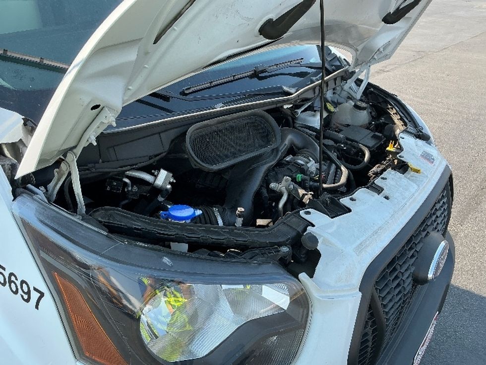 Light Duty Box Truck-Light and Medium Duty Trucks-Ford-2022-Transit 350-Denver-CO-79,555\n\t\tmiles-$ 30,000 - Image 23