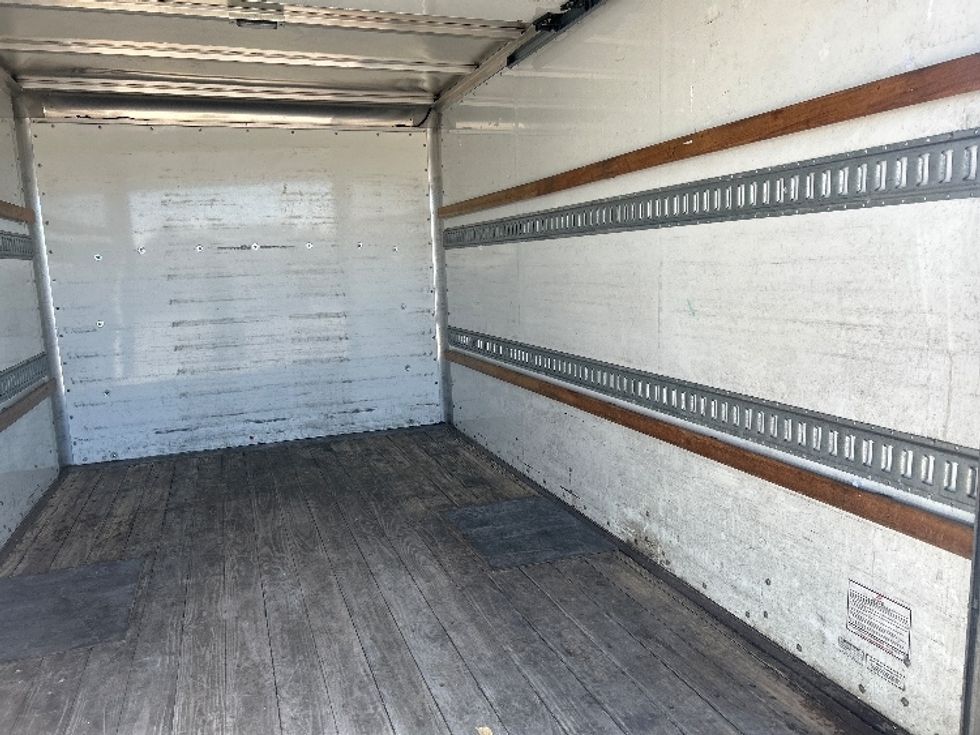 Light Duty Box Truck-Light and Medium Duty Trucks-Ford-2022-Transit 350-Denver-CO-87,287\n\t\tmiles-$ 32,500 - Image 12