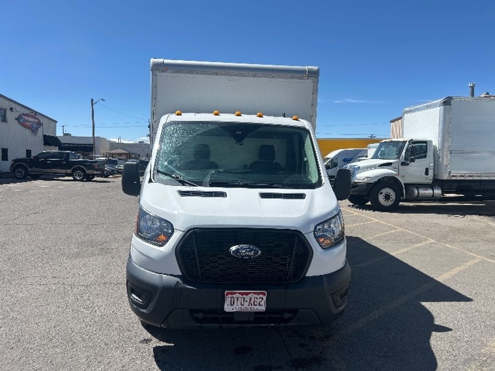 Light Duty Box Truck-Light and Medium Duty Trucks-Ford-2022-Transit 350-Denver-CO-87,287\n\t\tmiles-$ 32,500 - Image 2