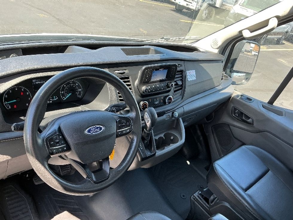 Light Duty Box Truck-Light and Medium Duty Trucks-Ford-2022-Transit 350-Denver-CO-92,233\n\t\tmiles-$ 28,750 - Image 18