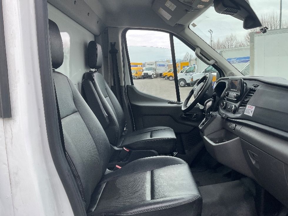 Light Duty Box Truck-Light and Medium Duty Trucks-Ford-2022-Transit 350-Lindon-UT-78,317\n\t\tmiles-$ 32,000 - Image 22