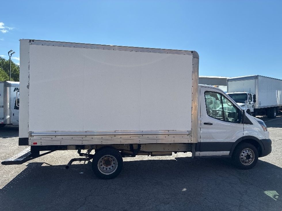 Light Duty Box Truck-Light and Medium Duty Trucks-Ford-2022-Transit 350-Lindon-UT-86,421\n\t\tmiles-$ 31,250 - Image 15