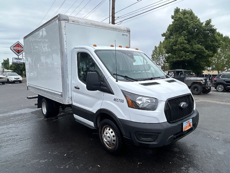 Light Duty Box Truck-Light and Medium Duty Trucks-Ford-2022-Transit 350-Portland-OR-132,573\n\t\tmiles-$ 25,250 - Image 1