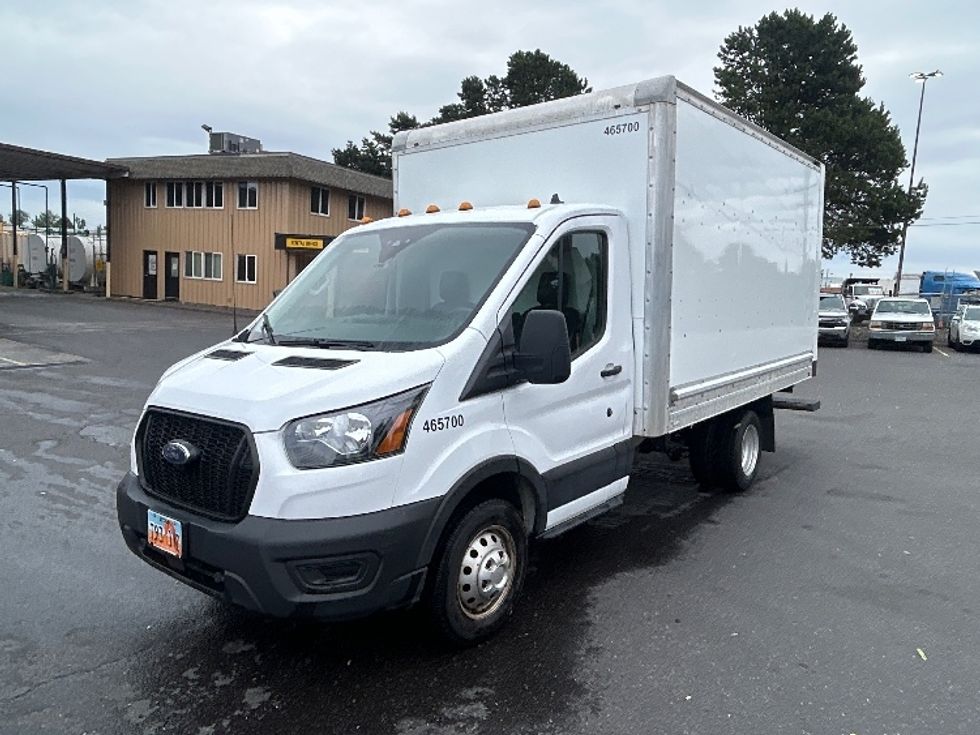 Light Duty Box Truck-Light and Medium Duty Trucks-Ford-2022-Transit 350-Portland-OR-132,573\n\t\tmiles-$ 25,250 - Image 3