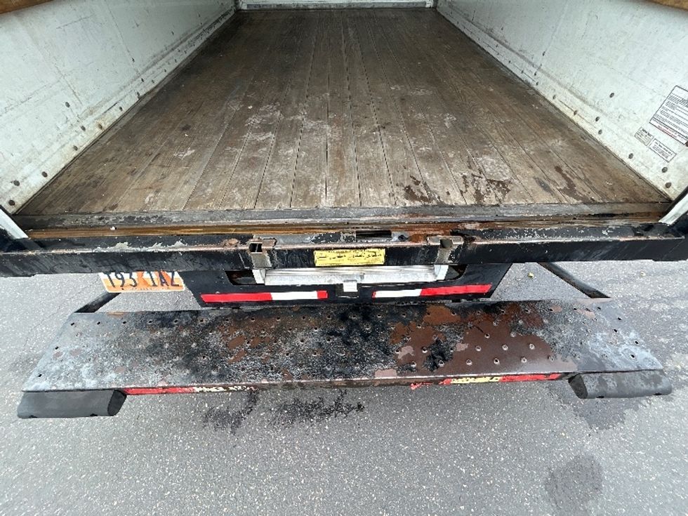 Light Duty Box Truck-Light and Medium Duty Trucks-Ford-2022-Transit 350-Portland-OR-132,573\n\t\tmiles-$ 25,250 - Image 9