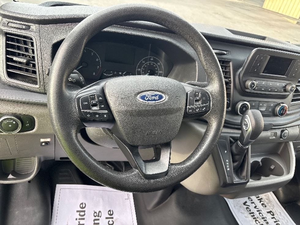 Light Duty Box Truck-Light and Medium Duty Trucks-Ford-2022-Transit 350-Portland-OR-142,480\n\t\tmiles-$ 20,500 - Image 17
