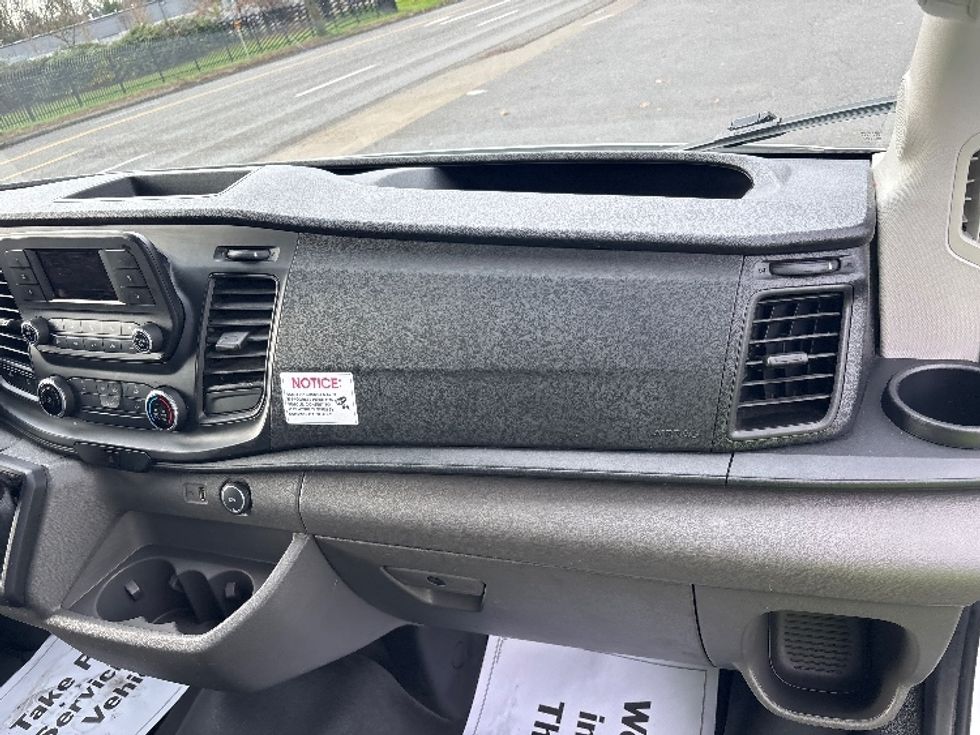 Light Duty Box Truck-Light and Medium Duty Trucks-Ford-2022-Transit 350-Portland-OR-142,480\n\t\tmiles-$ 20,500 - Image 21