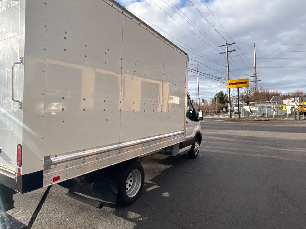 Light Duty Box Truck-Light and Medium Duty Trucks-Ford-2022-Transit 350-Portland-OR-142,480\n\t\tmiles-$ 20,500 - Image 27