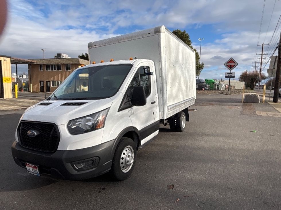 Light Duty Box Truck-Light and Medium Duty Trucks-Ford-2022-Transit 350-Portland-OR-142,480\n\t\tmiles-$ 20,500 - Image 3
