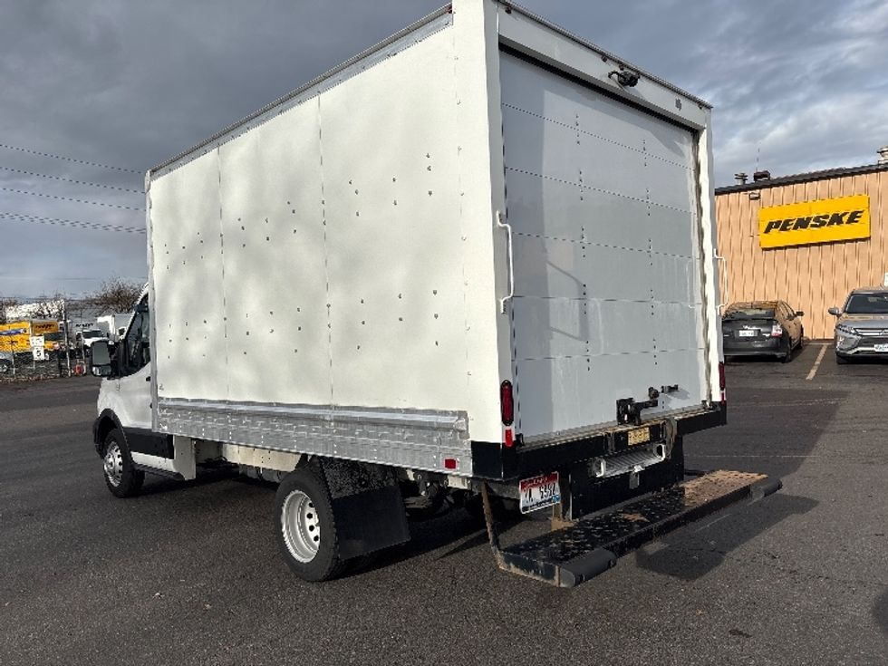 Light Duty Box Truck-Light and Medium Duty Trucks-Ford-2022-Transit 350-Portland-OR-142,480\n\t\tmiles-$ 20,500 - Image 6