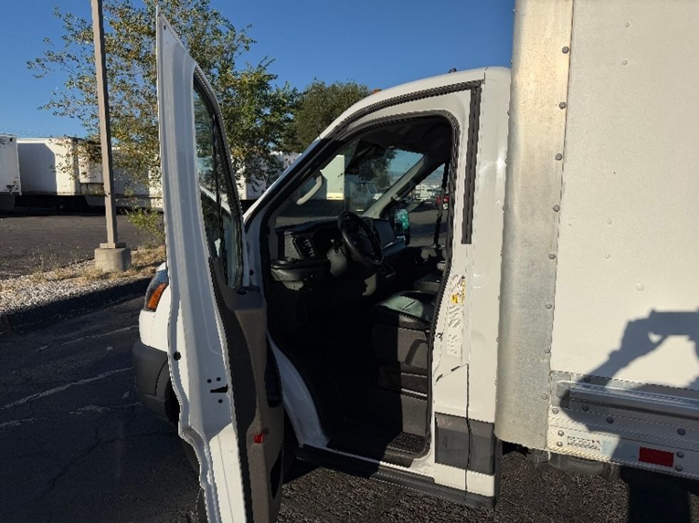 Light Duty Box Truck-Light and Medium Duty Trucks-Ford-2022-Transit 350-Salt Lake City-UT-146,299\n\t\tmiles-$ 22,750 - Image 15