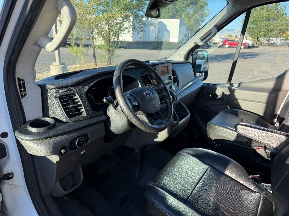 Light Duty Box Truck-Light and Medium Duty Trucks-Ford-2022-Transit 350-Salt Lake City-UT-146,299\n\t\tmiles-$ 22,750 - Image 16