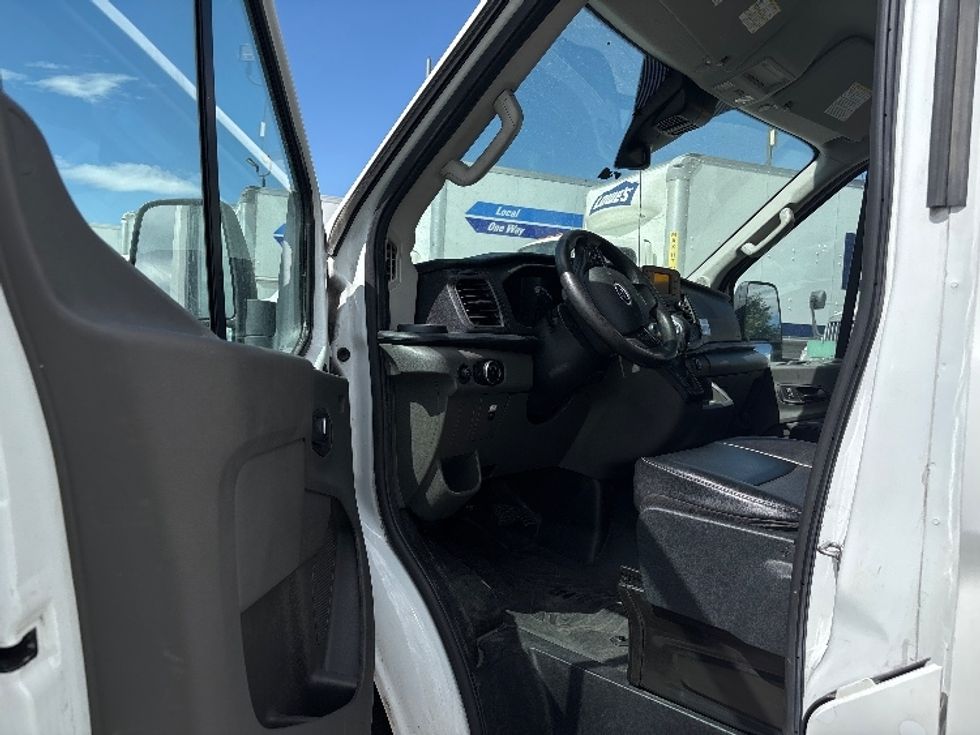 Light Duty Box Truck-Light and Medium Duty Trucks-Ford-2022-Transit 350-Salt Lake City-UT-151,556\n\t\tmiles-$ 22,000 - Image 15