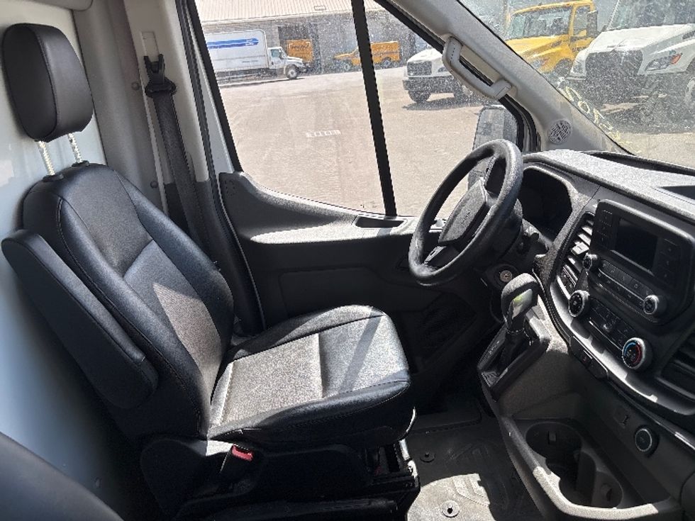Light Duty Box Truck-Light and Medium Duty Trucks-Ford-2022-Transit 350-Salt Lake City-UT-151,556\n\t\tmiles-$ 22,000 - Image 21