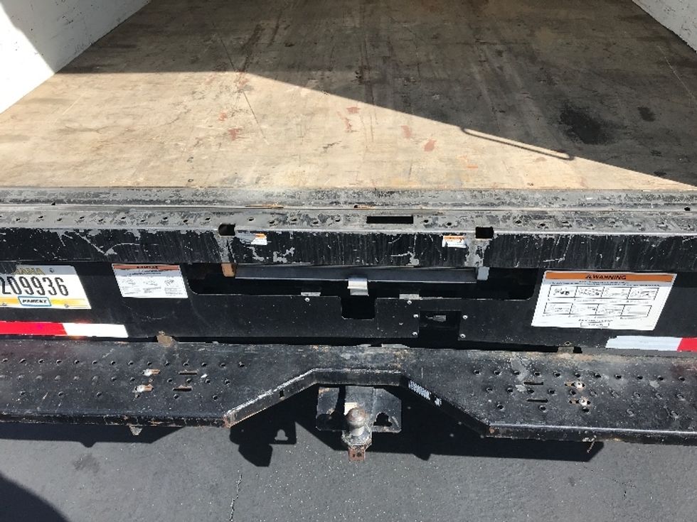 Light Duty Box Truck-Light and Medium Duty Trucks-Ford-2023-E350-Anaheim-CA-89,464\n\t\tmiles-$ 35,250 - Image 10