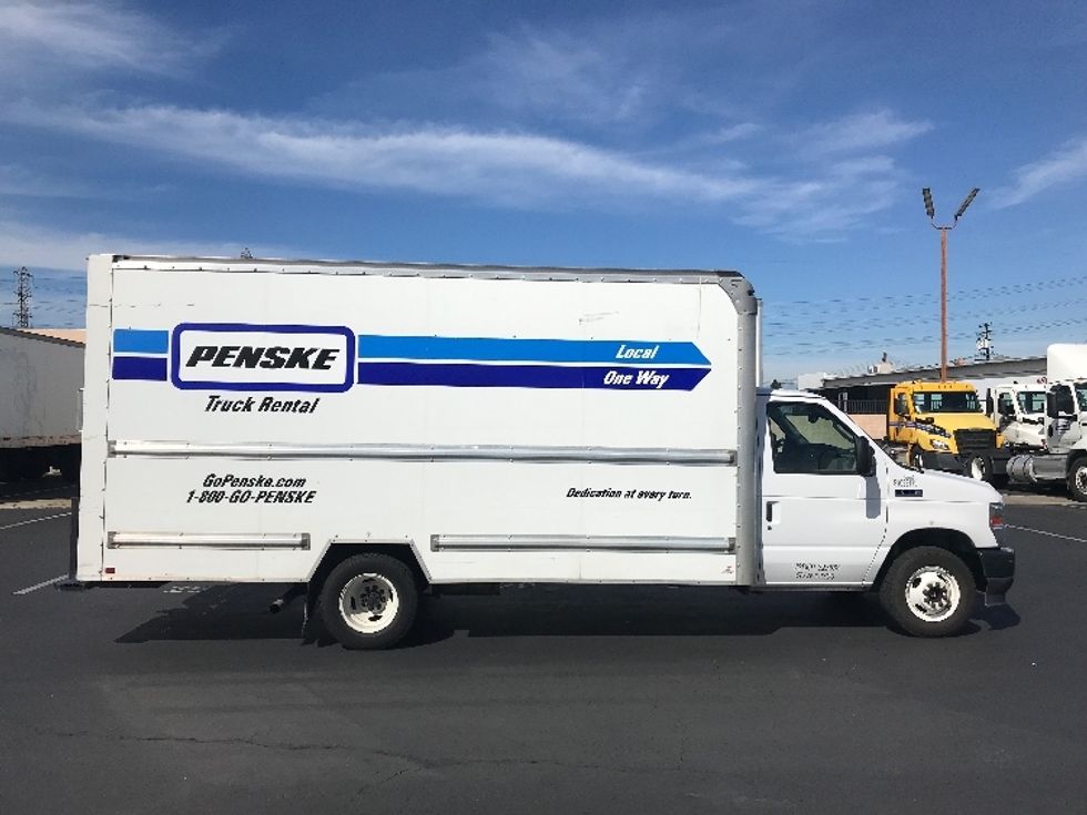 Light Duty Box Truck-Light and Medium Duty Trucks-Ford-2023-E350-Anaheim-CA-89,464\n\t\tmiles-$ 35,250 - Image 15