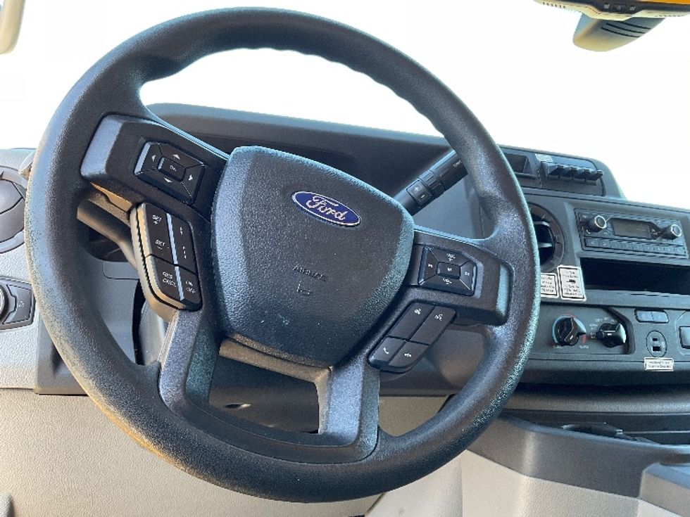 Light Duty Box Truck-Light and Medium Duty Trucks-Ford-2023-E350-Aurora-CO-89,862\n\t\tmiles-$ 29,250 - Image 18