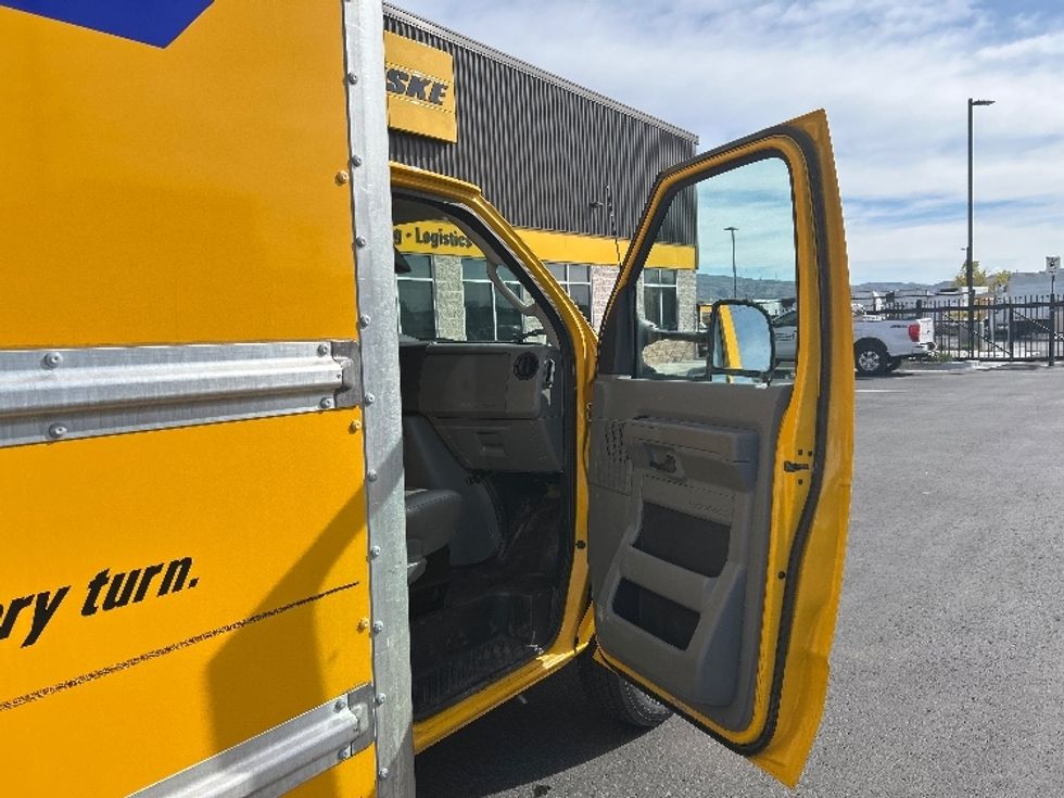 Light Duty Box Truck-Light and Medium Duty Trucks-Ford-2023-E350-Boise-ID-101,595\n\t\tmiles-$ 29,500 - Image 20