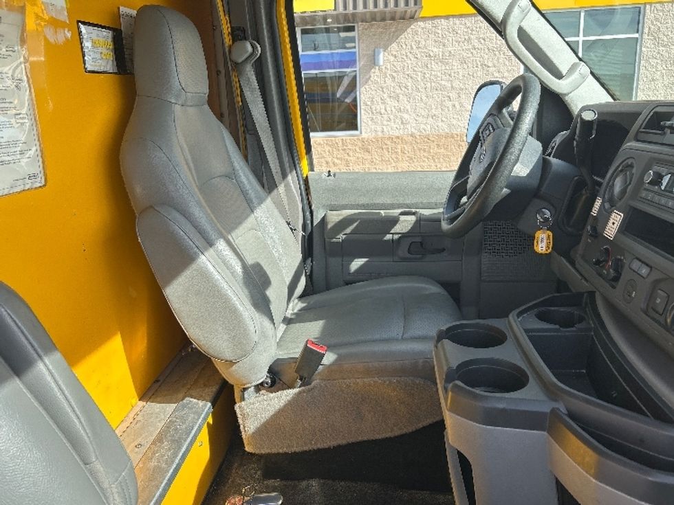 Light Duty Box Truck-Light and Medium Duty Trucks-Ford-2023-E350-Boise-ID-101,595\n\t\tmiles-$ 29,500 - Image 22