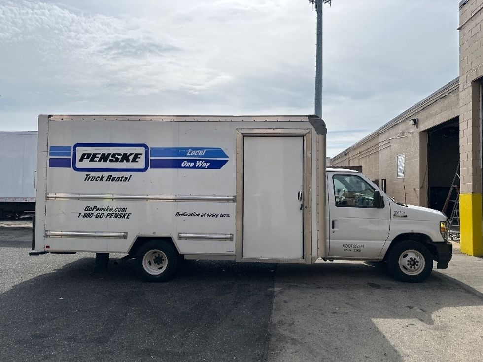 Light Duty Box Truck-Light and Medium Duty Trucks-Ford-2023-E350-Central Islip-NY-14,384\n\t\tmiles-$ 44,750 - Image 14