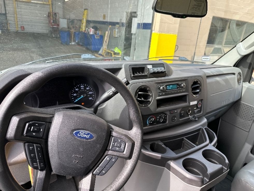 Light Duty Box Truck-Light and Medium Duty Trucks-Ford-2023-E350-Central Islip-NY-14,384\n\t\tmiles-$ 44,750 - Image 17