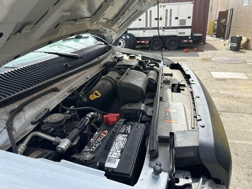 Light Duty Box Truck-Light and Medium Duty Trucks-Ford-2023-E350-Central Islip-NY-14,384\n\t\tmiles-$ 44,750 - Image 22