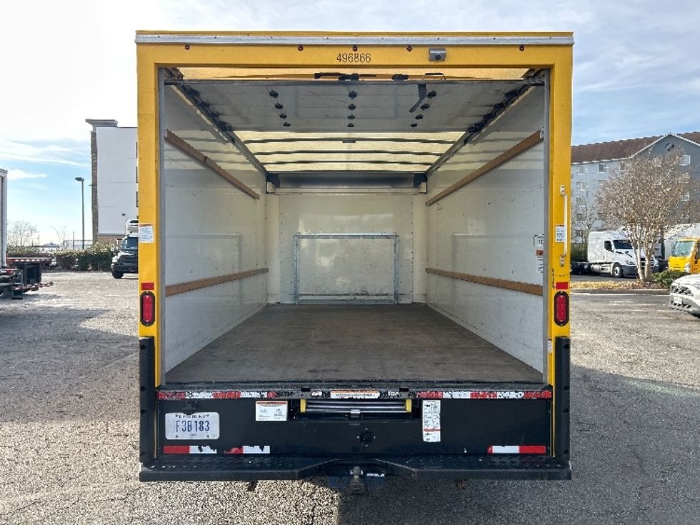 Light Duty Box Truck-Light and Medium Duty Trucks-Ford-2023-E350-Chesapeake-VA-113,597\n\t\tmiles-$ 27,000 - Image 7