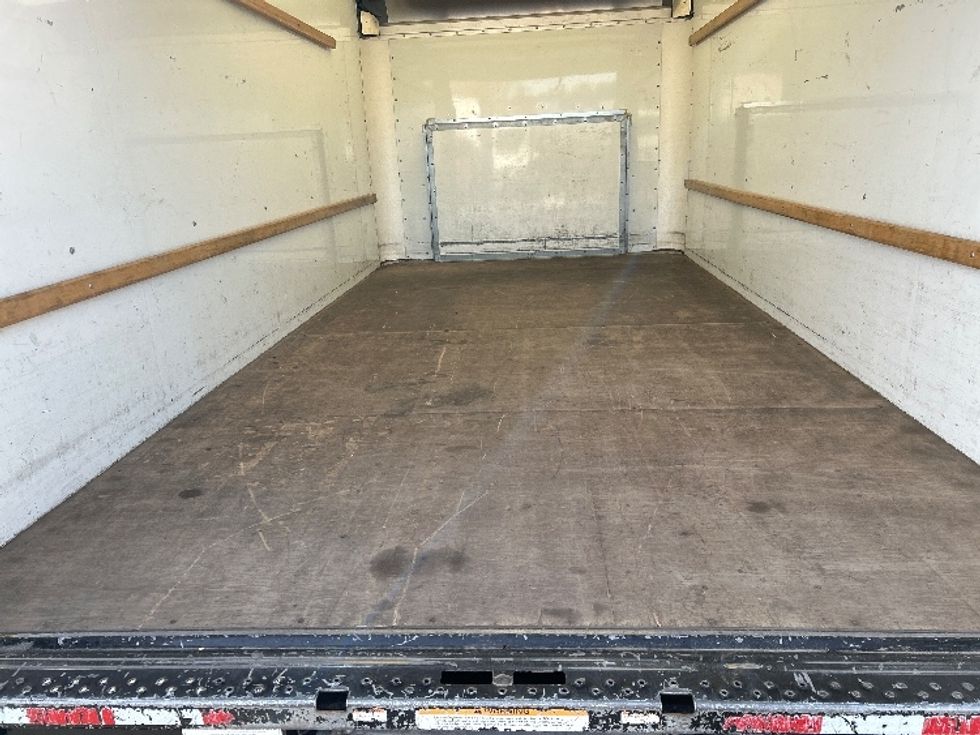 Light Duty Box Truck-Light and Medium Duty Trucks-Ford-2023-E350-Chesapeake-VA-113,597\n\t\tmiles-$ 27,000 - Image 9