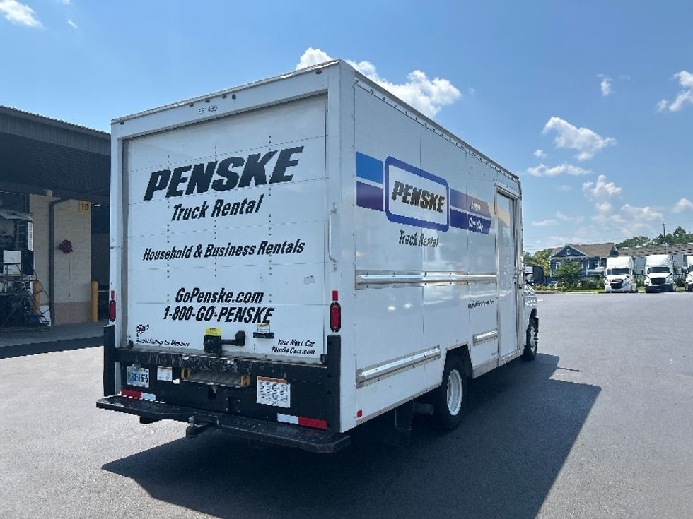 Light Duty Box Truck-Light and Medium Duty Trucks-Ford-2023-E350-Cranbury-NJ-24,942\n\t\tmiles-$ 43,500 - Image 13