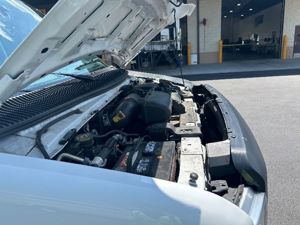 Light Duty Box Truck-Light and Medium Duty Trucks-Ford-2023-E350-Cranbury-NJ-24,942\n\t\tmiles-$ 43,500 - Image 23