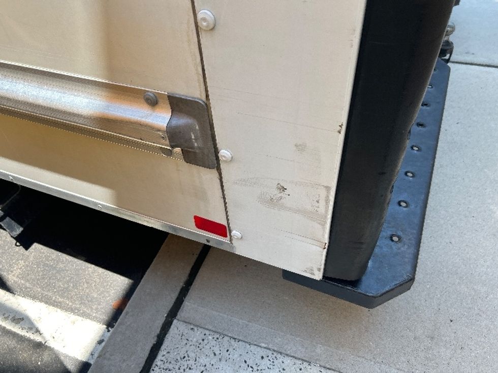 Light Duty Box Truck-Light and Medium Duty Trucks-Ford-2023-E350-Cranbury-NJ-24,942\n\t\tmiles-$ 43,500 - Image 27