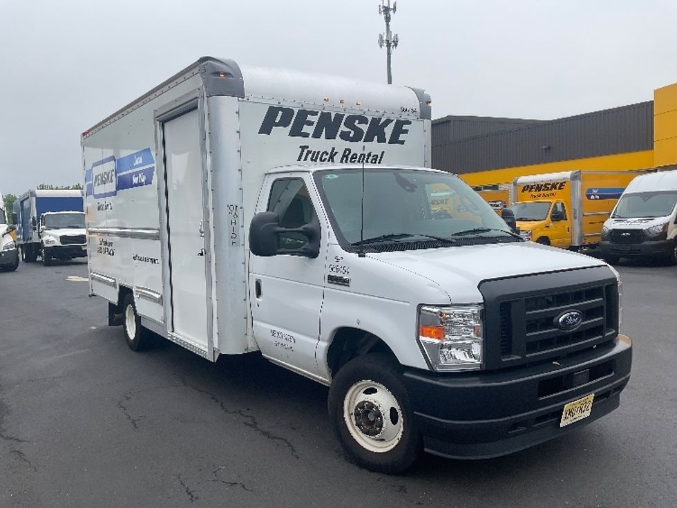 Light Duty Box Truck-Light and Medium Duty Trucks-Ford-2023-E350-Cranbury-NJ-26,632\n\t\tmiles-$ 43,500 - Image 1