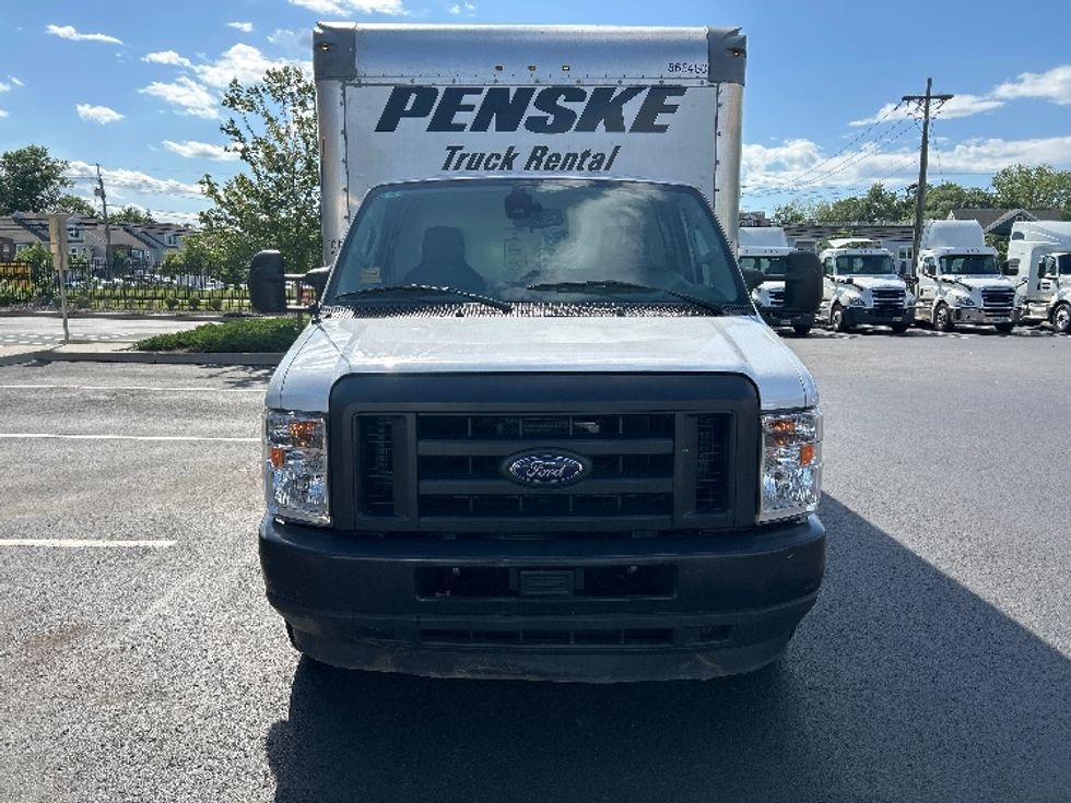 Light Duty Box Truck-Light and Medium Duty Trucks-Ford-2023-E350-Cranbury-NJ-31,464\n\t\tmiles-$ 43,000 - Image 2