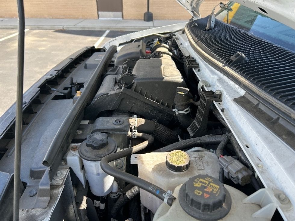 Light Duty Box Truck-Light and Medium Duty Trucks-Ford-2023-E350-Cranbury-NJ-31,464\n\t\tmiles-$ 43,000 - Image 23